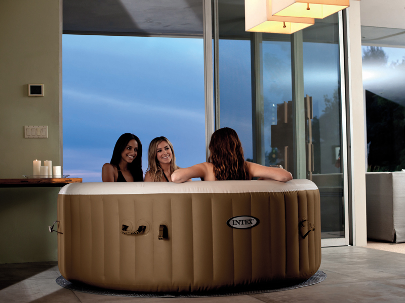 spa gonflable dans une cave