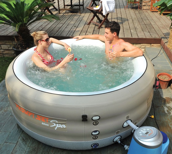 spa gonflable enterre