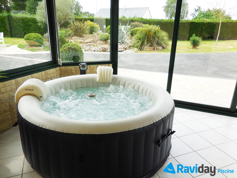 spa gonflable interieur