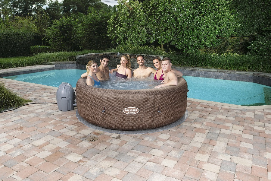 spa gonflable jardin de catherine