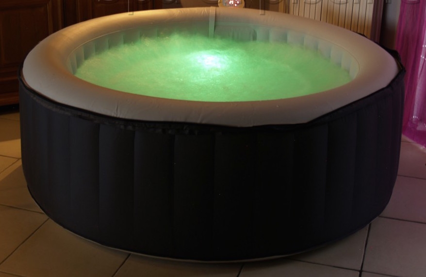 spa gonflable lumineux