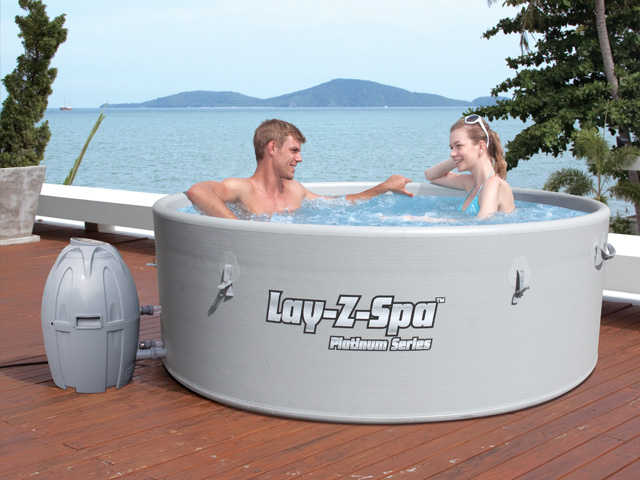 spa gonflable rigide