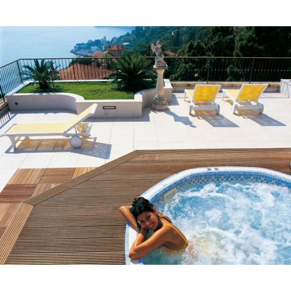 spa gonflable semi enterre