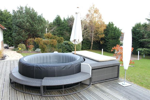spa gonflable sur terrasse
