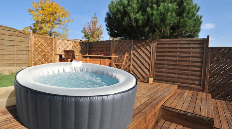 spa gonflable terrasse bois