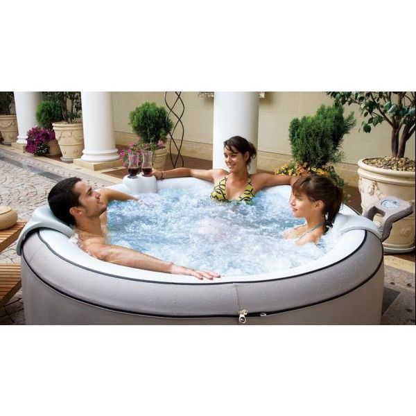 spa gonflable traitement de l&rsquo;eau