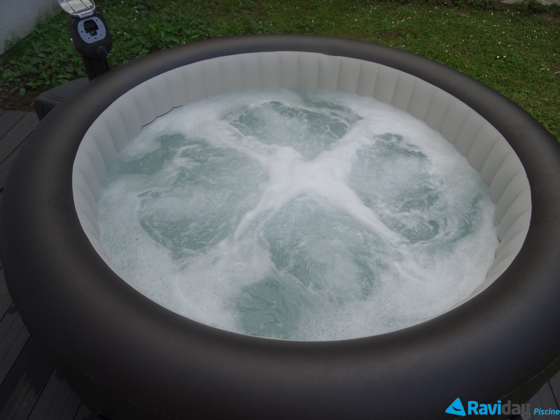 spa intex fait d'la mousse