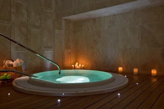 spa jacuzzi 08