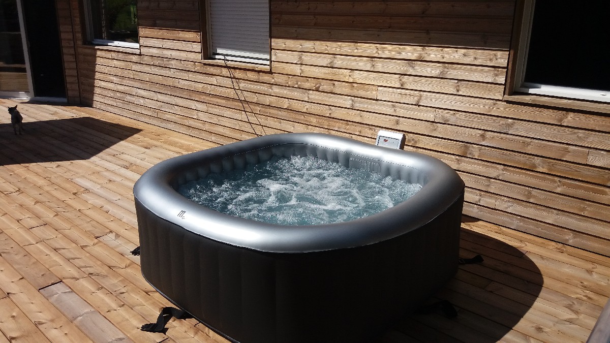 spa jacuzzi 185
