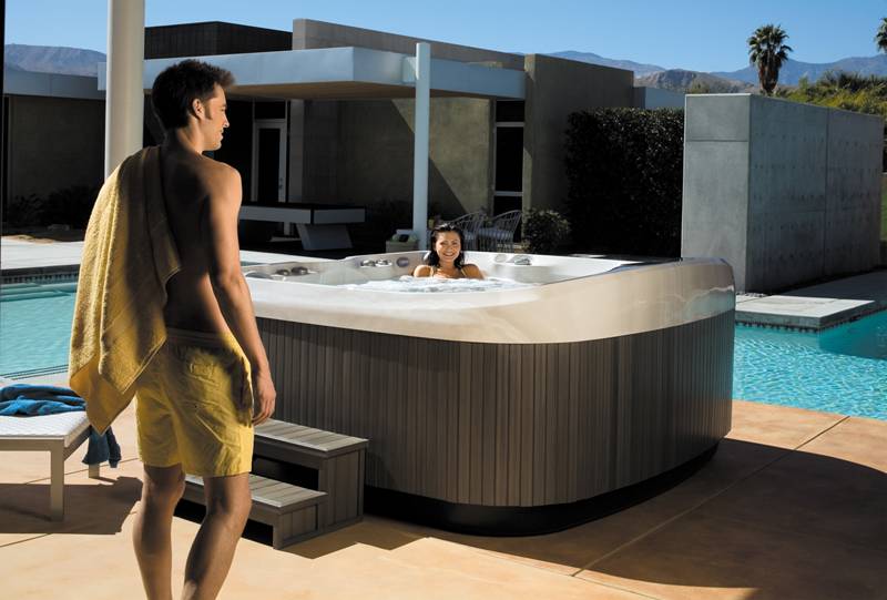 spa jacuzzi 26