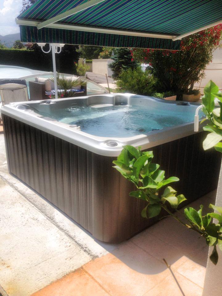 spa jacuzzi 275