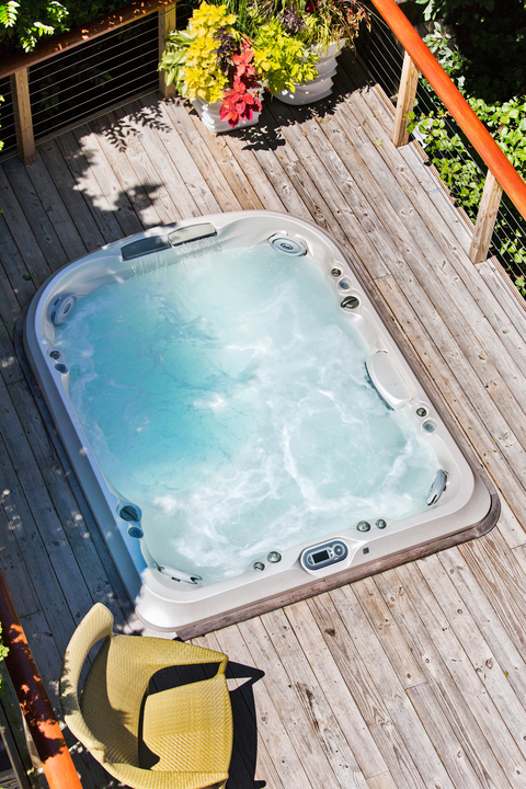 spa jacuzzi 495