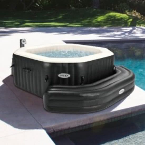 spa jacuzzi 6 persoons