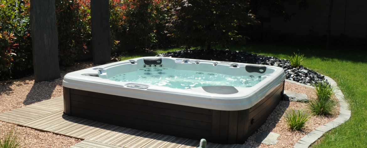 spa jacuzzi 67
