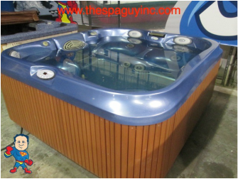spa jacuzzi 76
