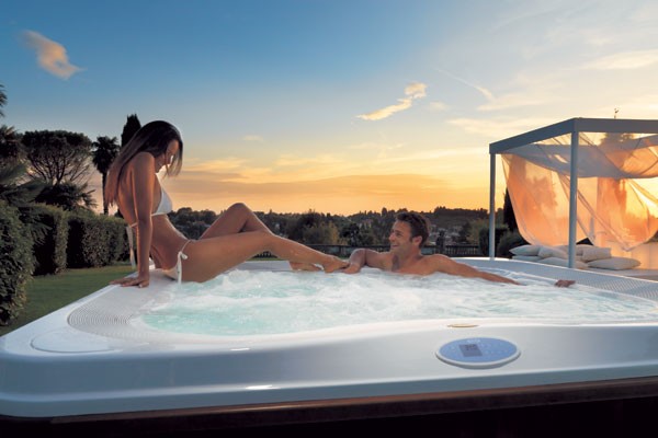 spa jacuzzi a annecy