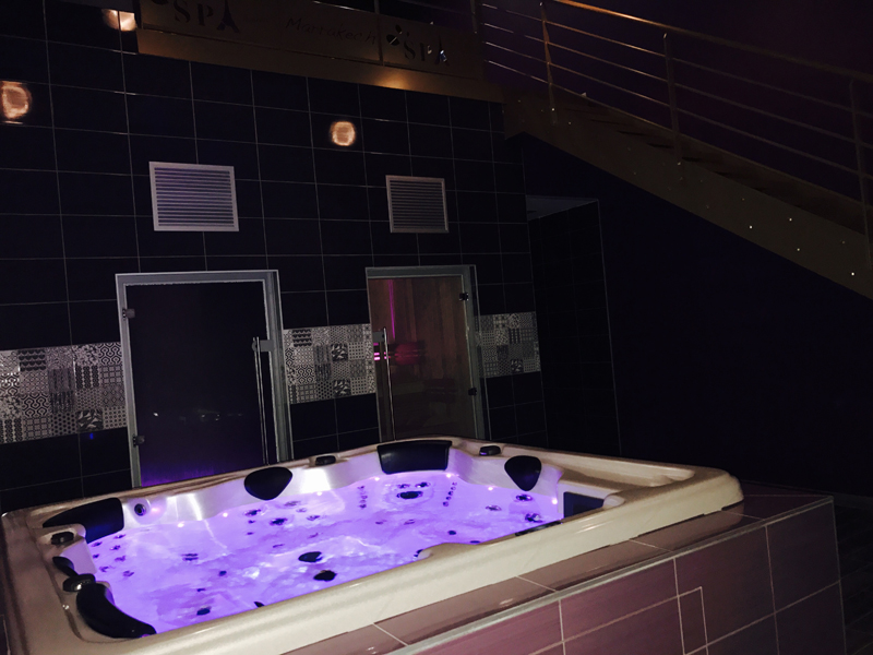 spa jacuzzi a reims