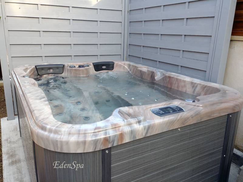 spa jacuzzi aubagne
