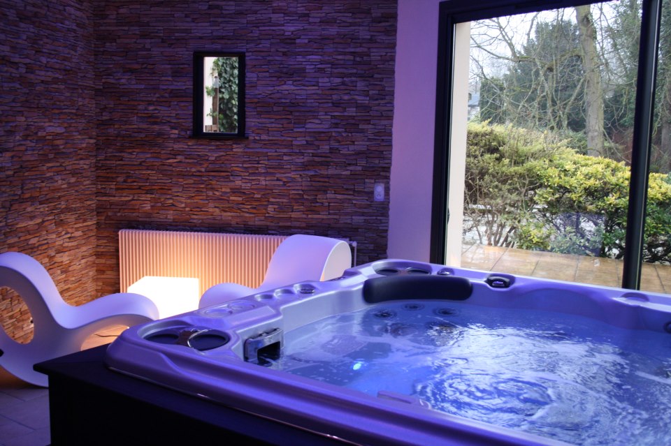 spa jacuzzi aube