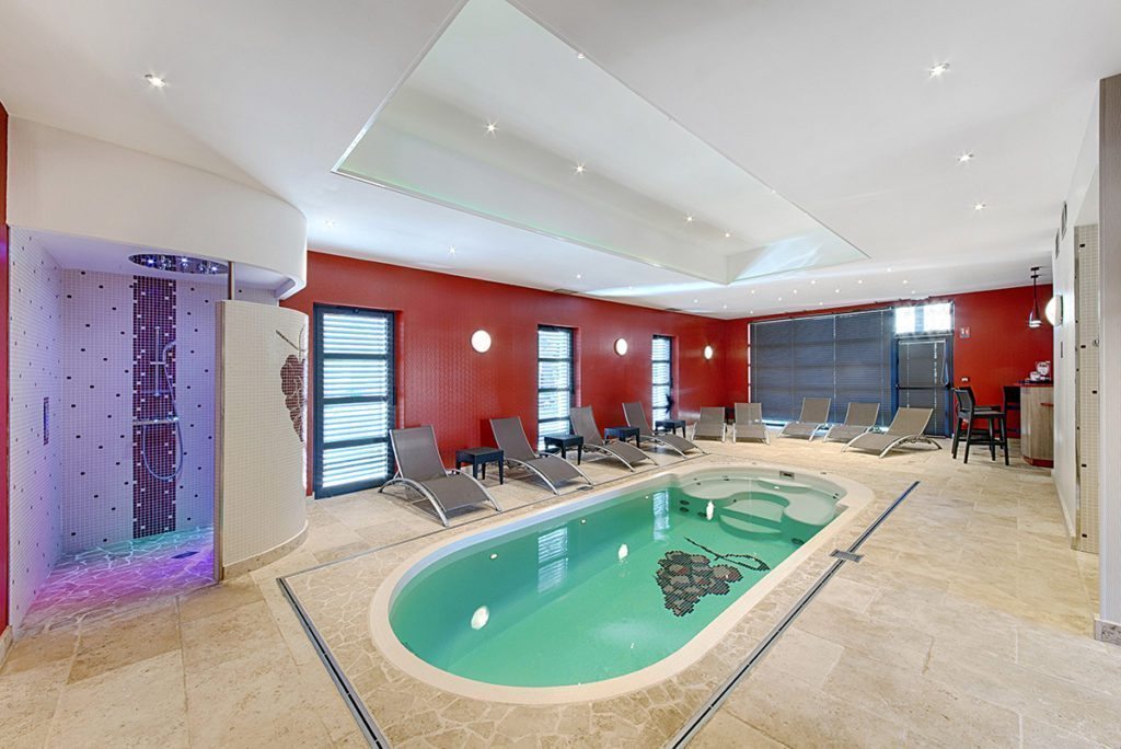 spa jacuzzi aube