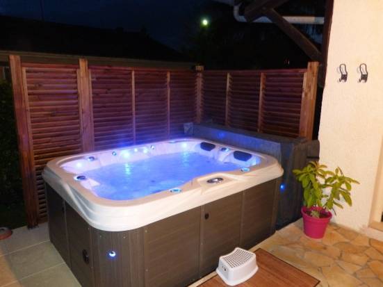 spa jacuzzi bergerac