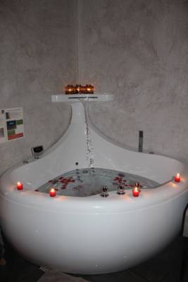 spa jacuzzi besancon
