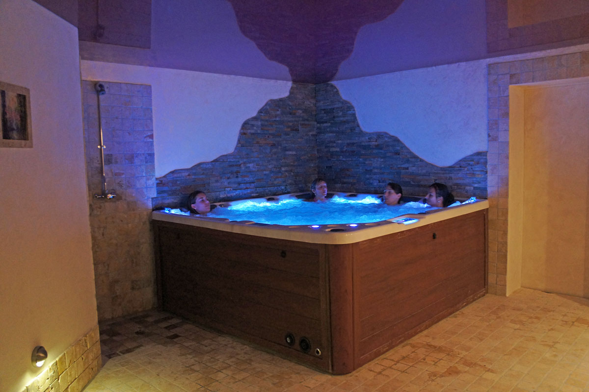 spa jacuzzi beziers