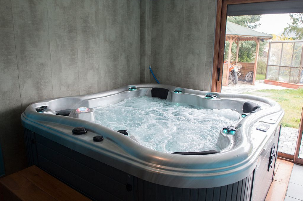 spa jacuzzi bourgoin jallieu