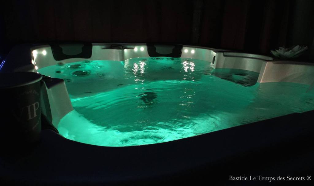 spa jacuzzi cassis