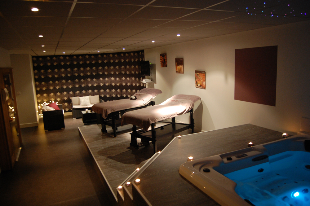 spa jacuzzi cholet