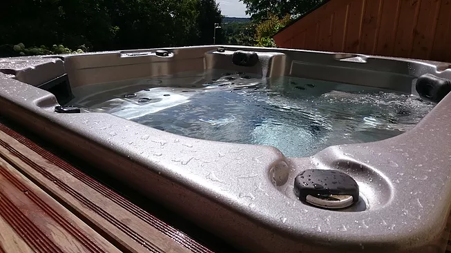 spa jacuzzi cholet