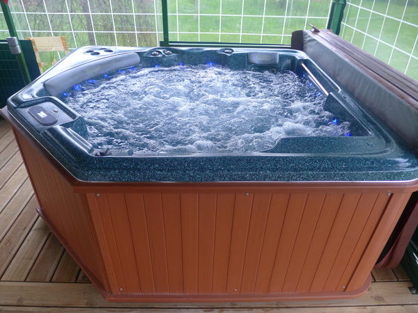 spa jacuzzi d occasion a vendre