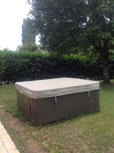 spa jacuzzi d'occasion