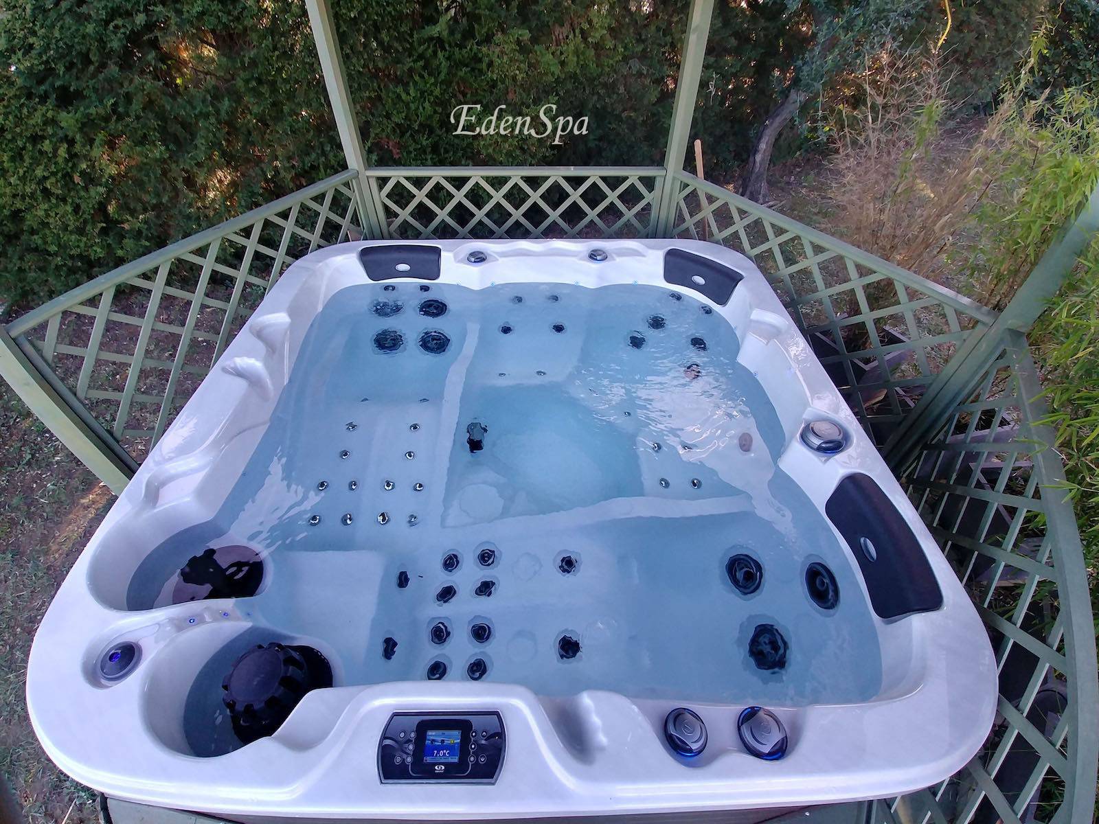 spa jacuzzi draguignan
