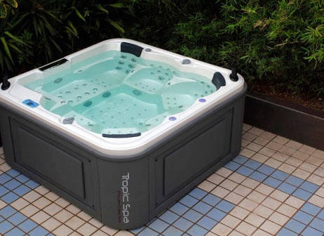 spa jacuzzi fabricant