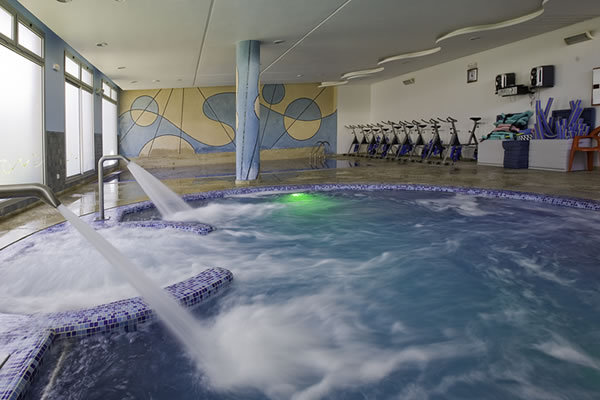 spa jacuzzi fes