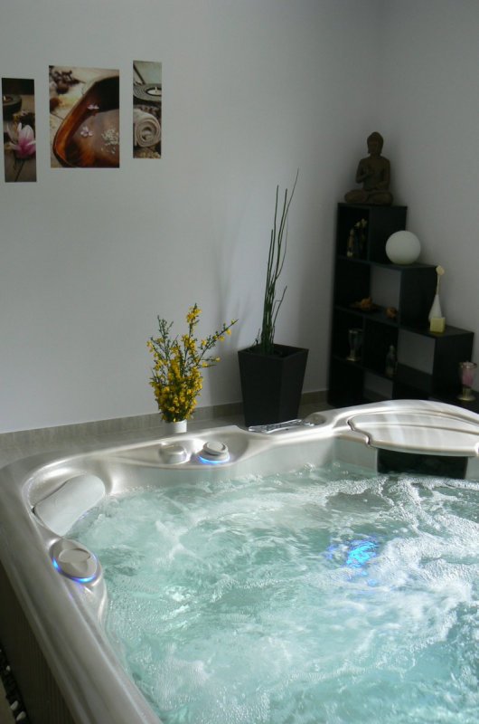 spa jacuzzi finistere