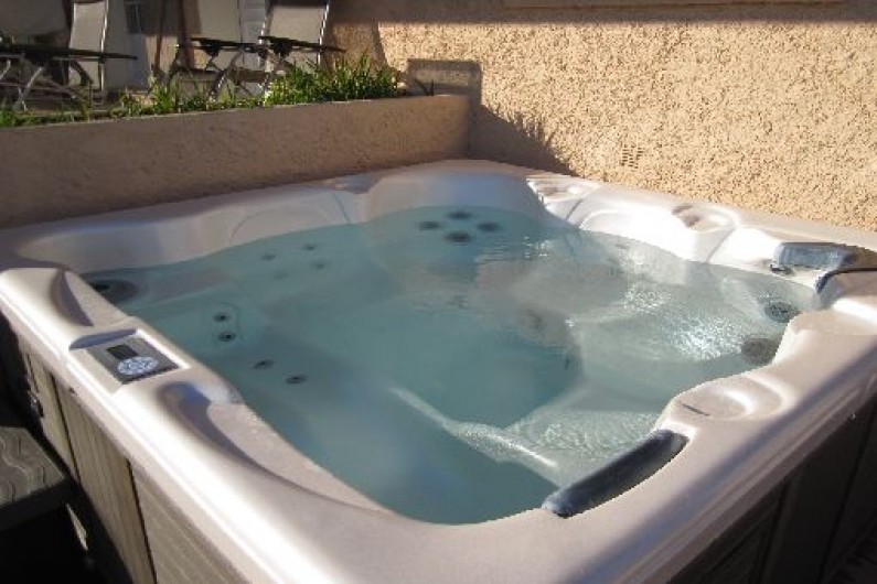 spa jacuzzi frejus