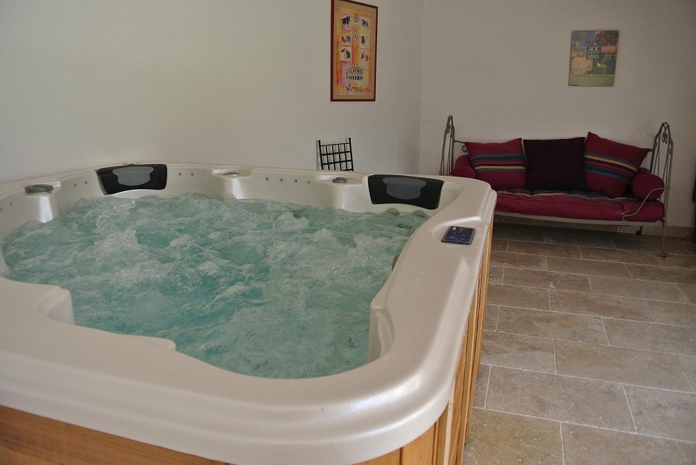 spa jacuzzi gard