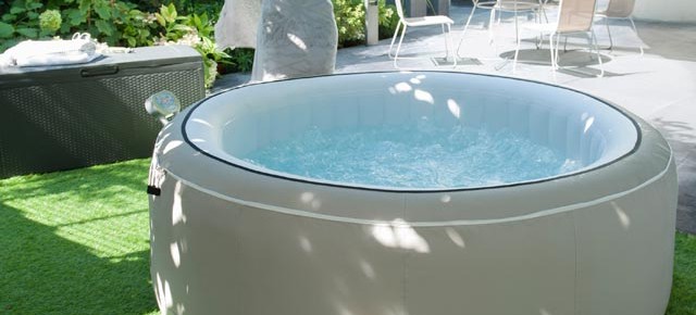 spa jacuzzi gonflable pas cher