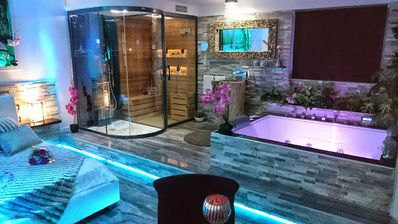 spa jacuzzi hammam sauna