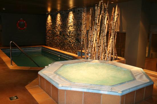 spa jacuzzi hotel
