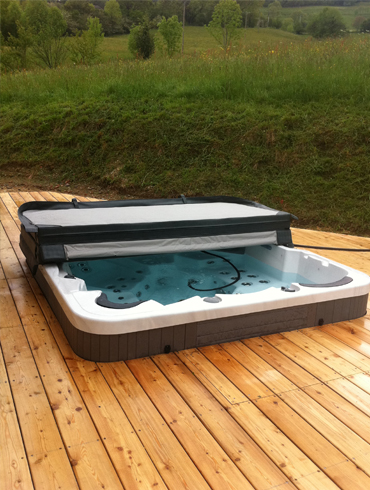 spa jacuzzi installation