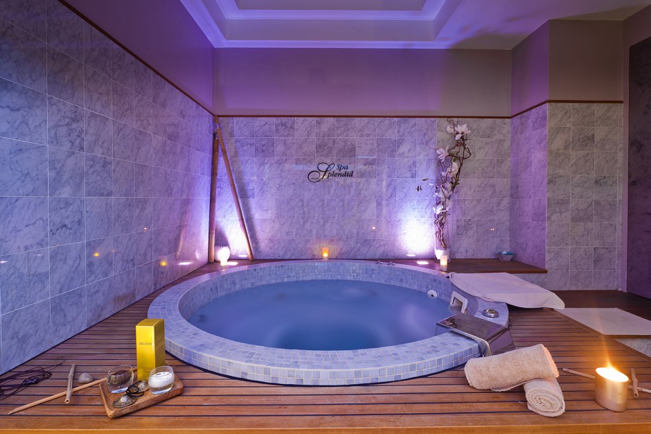 spa jacuzzi institut