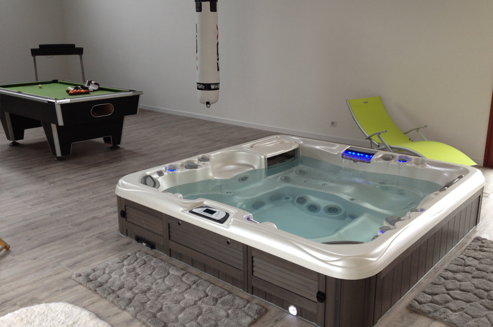 spa jacuzzi interieur