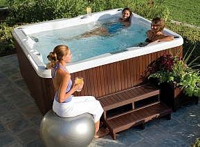 spa jacuzzi j-200