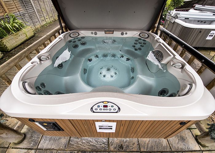 spa jacuzzi j-385