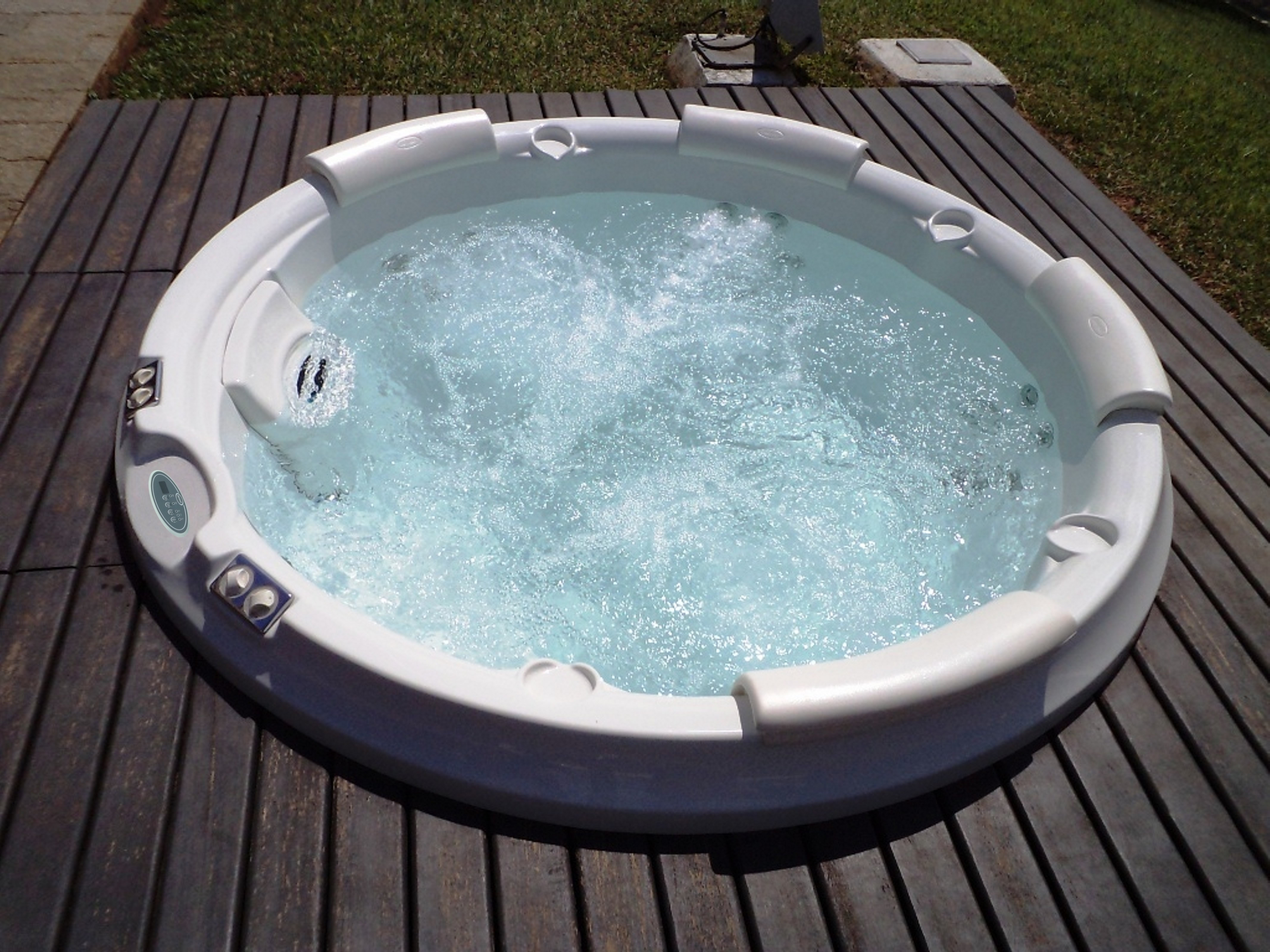 spa jacuzzi j210 quality