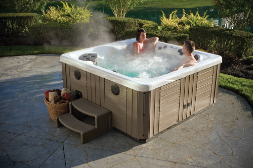 spa jacuzzi jardin