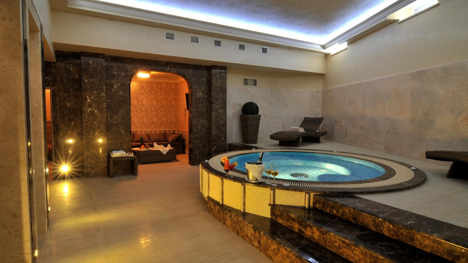 spa jacuzzi kiev